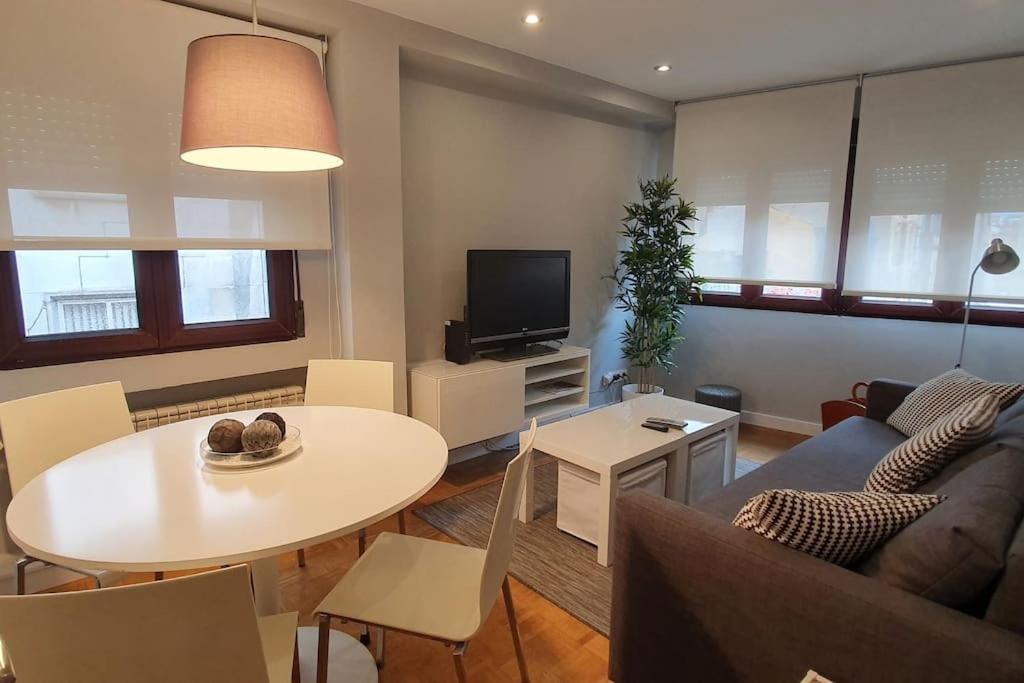 Moderno Apartamento En El Centro. El Carmen Wifi Gijón Eksteriør bilde